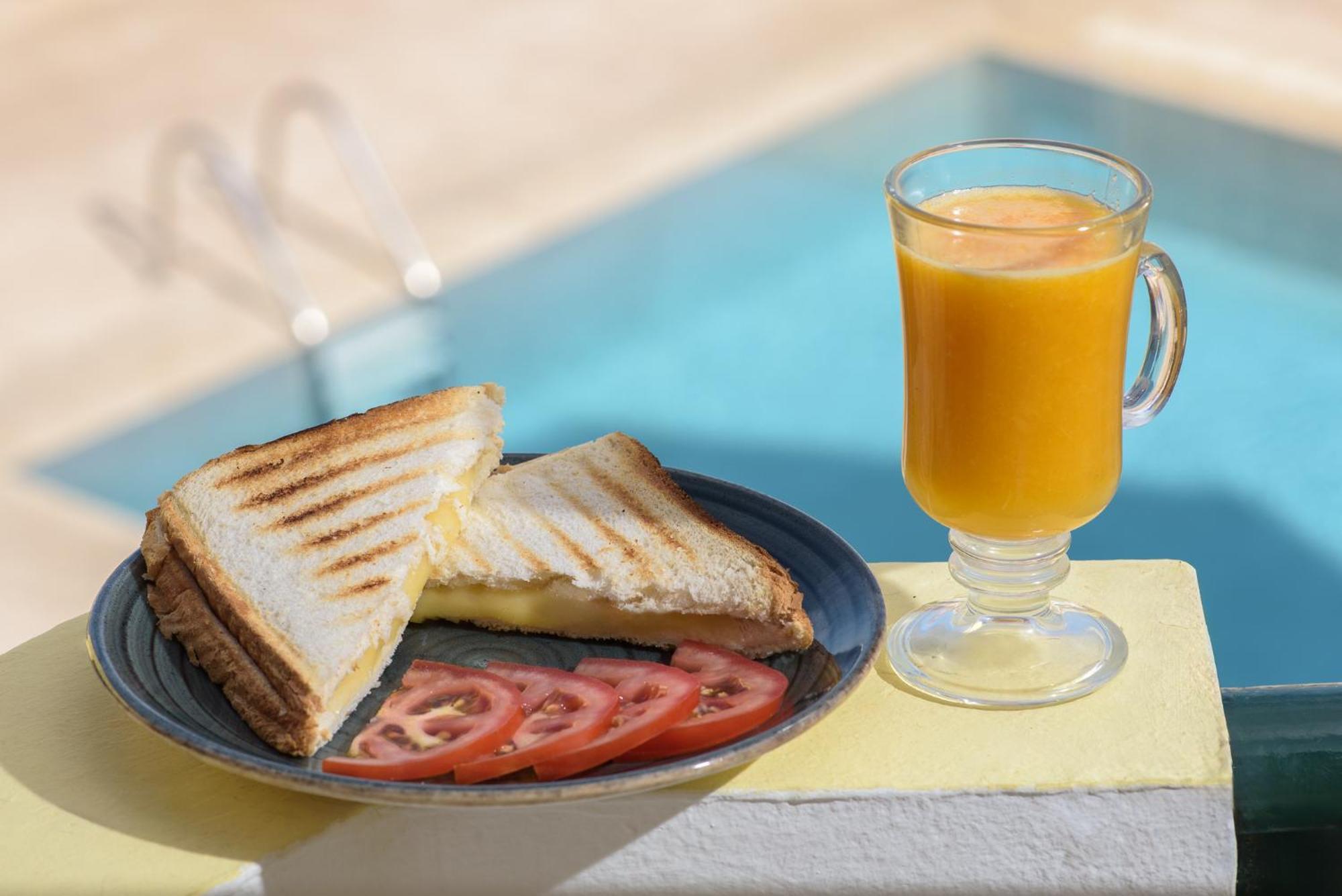 Ariadni Palace Apartments 헐소니소스 외부 사진