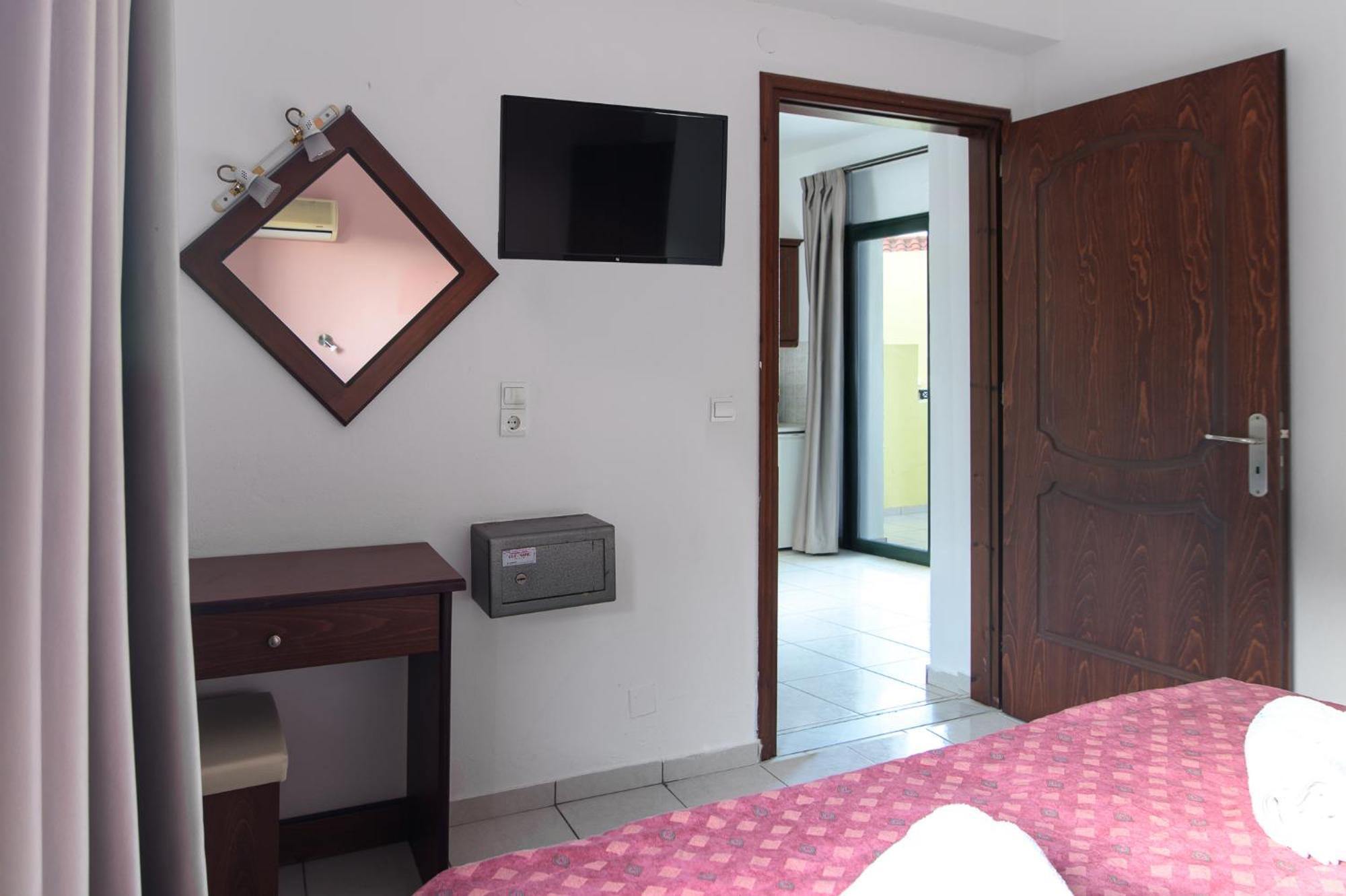 Ariadni Palace Apartments 헐소니소스 외부 사진